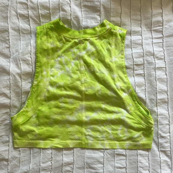 Lululemon top - Picture 2 of 4